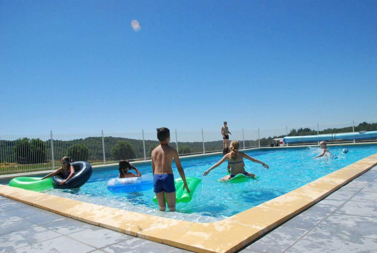 Bed and Breakfast Domaine Les Teuilleres Lacam-d'Ourcet Екстер'єр фото